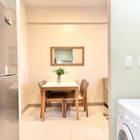 Condo Near By The Beach